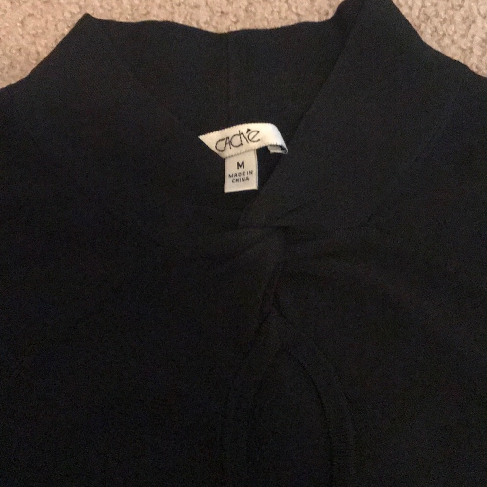 Long sleeve black Cach’e shirt